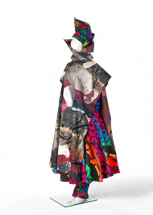 'Black Opal Lightning Ridge' poncho and 'Black Opal' outfit by Linda Jackson