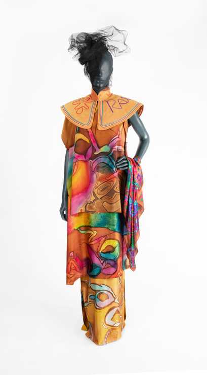 'Rainbow Boulder Opal' outfit by Linda Jackson and Deborah Leser