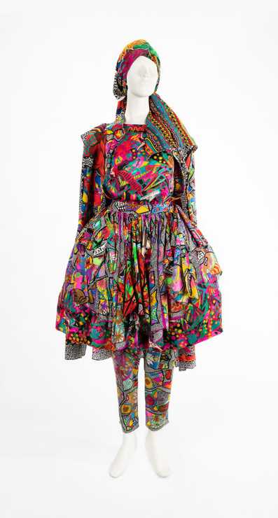 'Uni Oz', 'Flying Oz', 'Oz Mosaic' and 'Tara' outfit by Jenny Kee